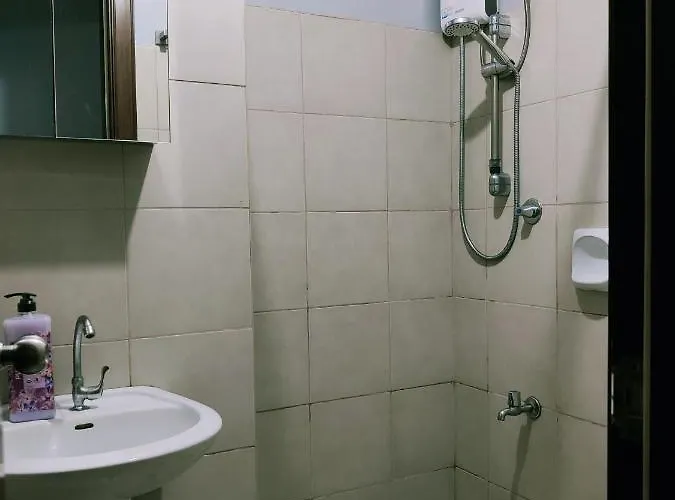 Aparthotel Transient 3 Bedrooms In Ridgewood Towers C5 Road Taguig Manila